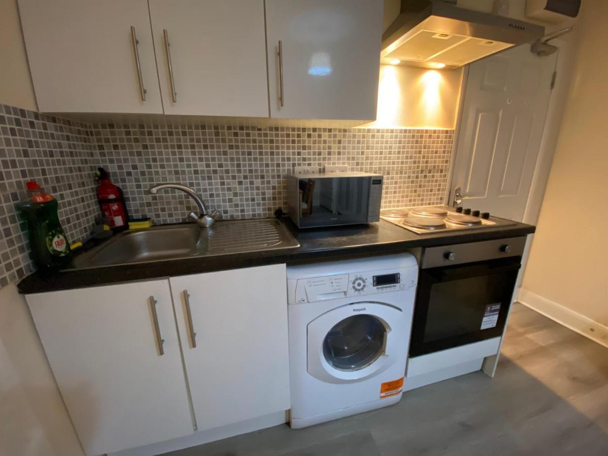 Lovely 1-bedroom Flat In Apartament *