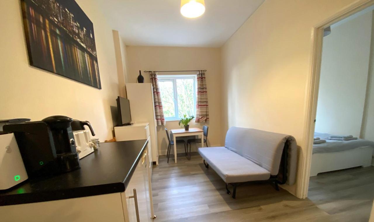 Lovely 1-bedroom Flat In Apartament